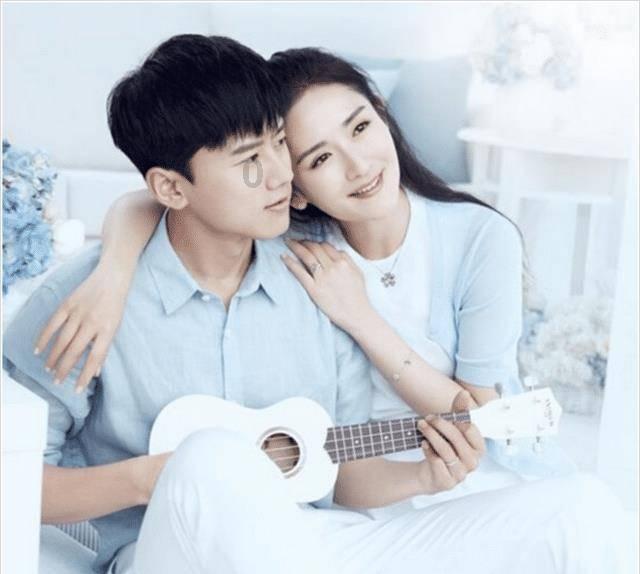 男生老是缠着一个女生好吗？游戏画面